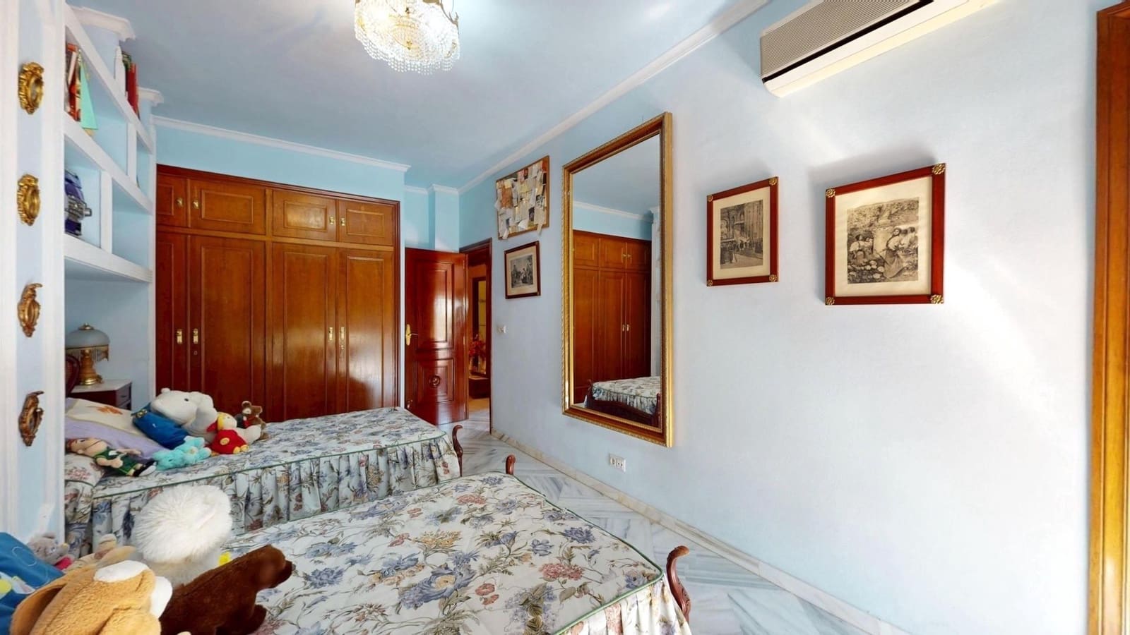 7 soveværelse Villa til salg i Cordoba by med swimmingpool - € 395.000 (Ref: 9943675)