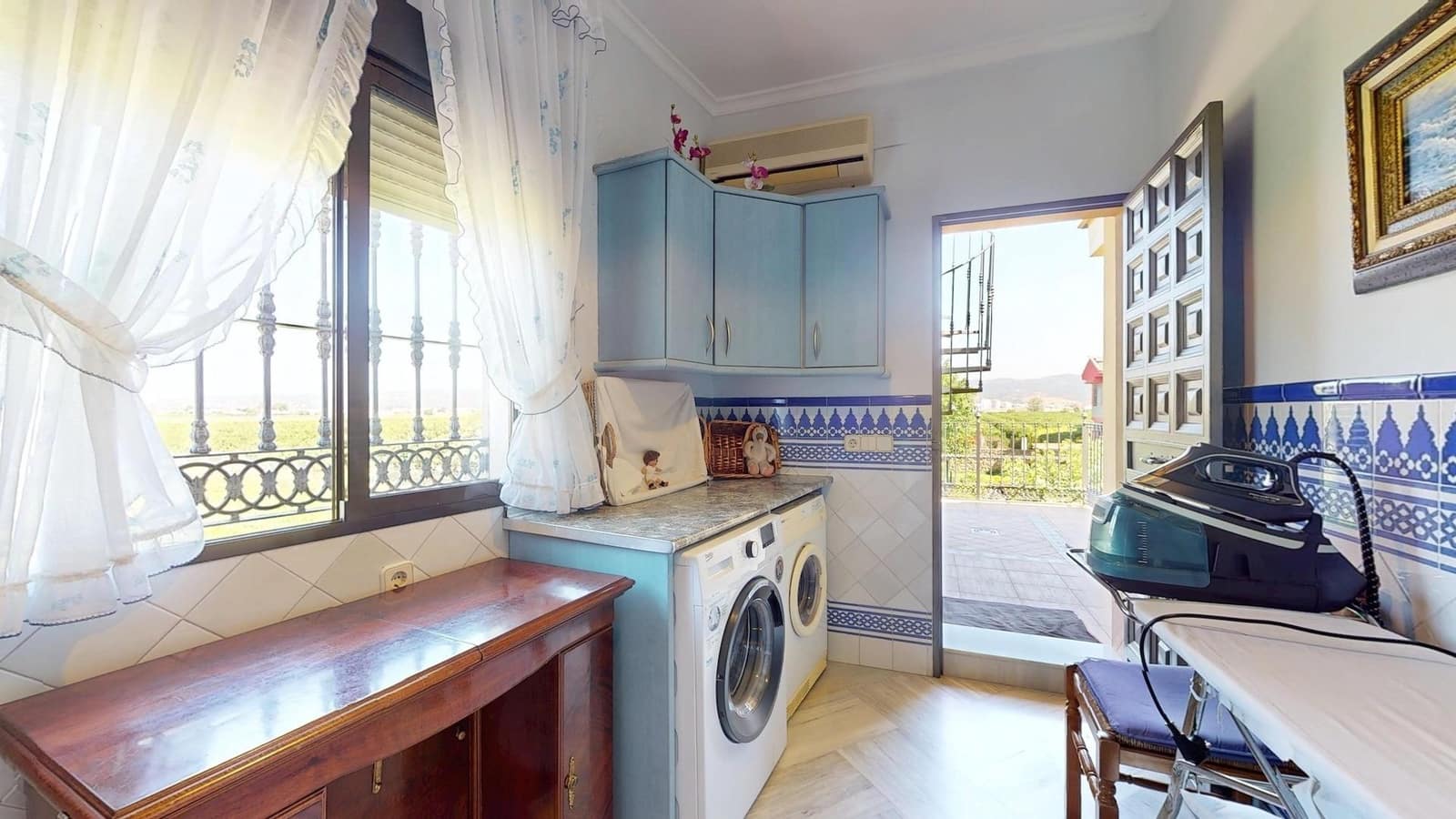 7 soveværelse Villa til salg i Cordoba by med swimmingpool - € 395.000 (Ref: 9943675)