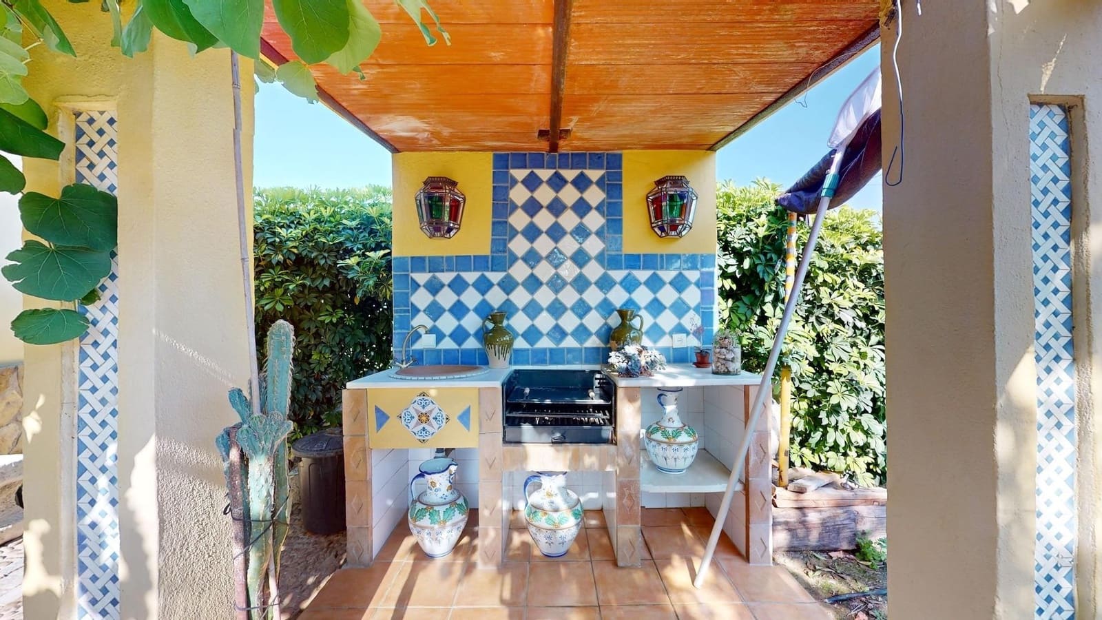 7 soveværelse Villa til salg i Cordoba by med swimmingpool - € 395.000 (Ref: 9943675)