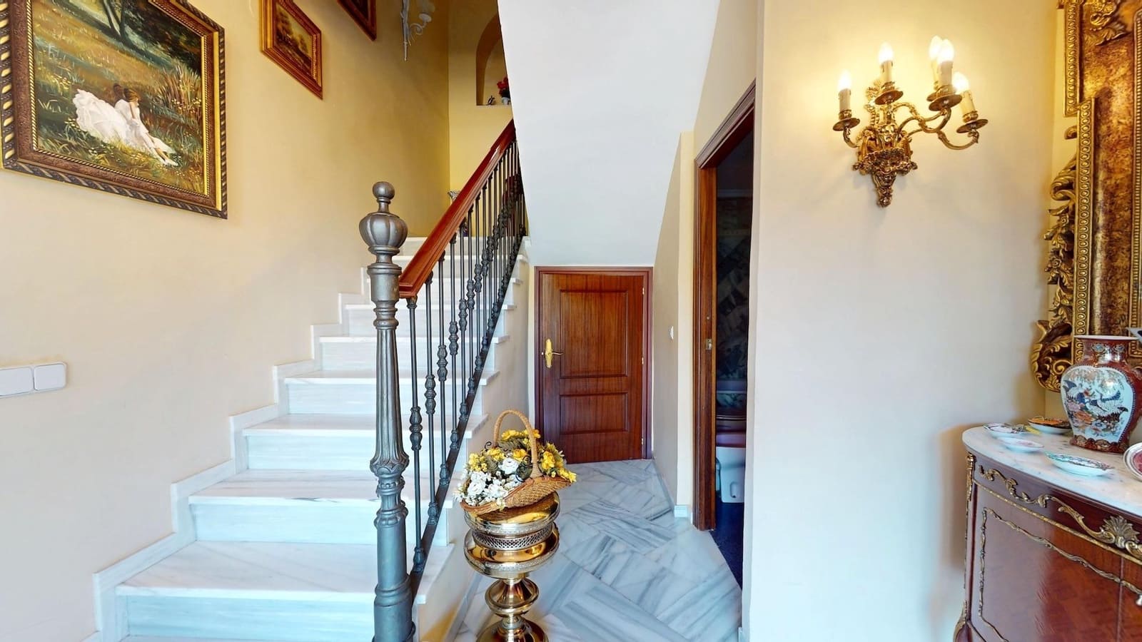 7 soveværelse Villa til salg i Cordoba by med swimmingpool - € 395.000 (Ref: 9943675)