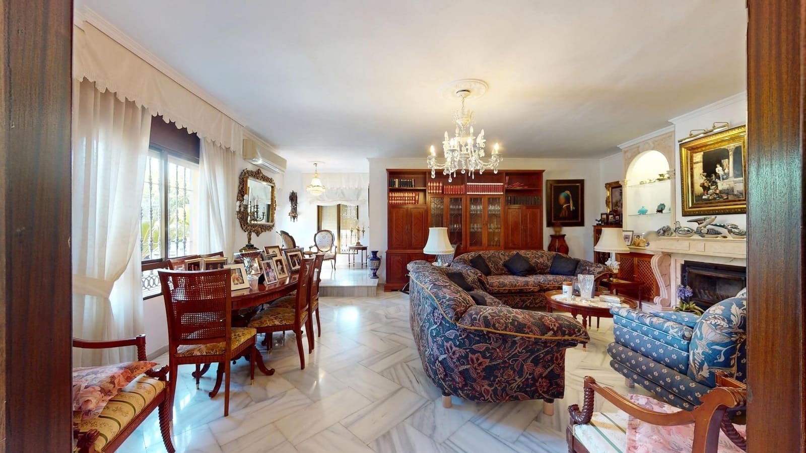 7 soveværelse Villa til salg i Cordoba by med swimmingpool - € 395.000 (Ref: 9943675)