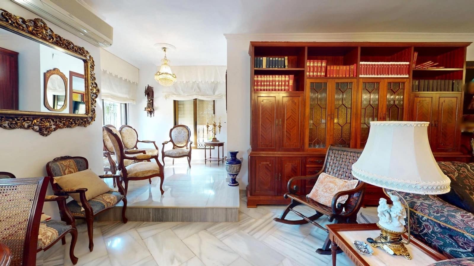 7 soveværelse Villa til salg i Cordoba by med swimmingpool - € 395.000 (Ref: 9943675)