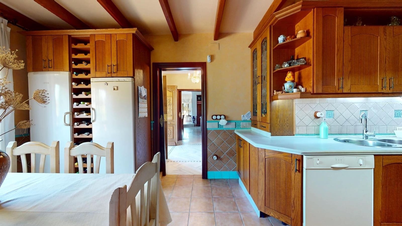 7 soveværelse Villa til salg i Cordoba by med swimmingpool - € 395.000 (Ref: 9943675)