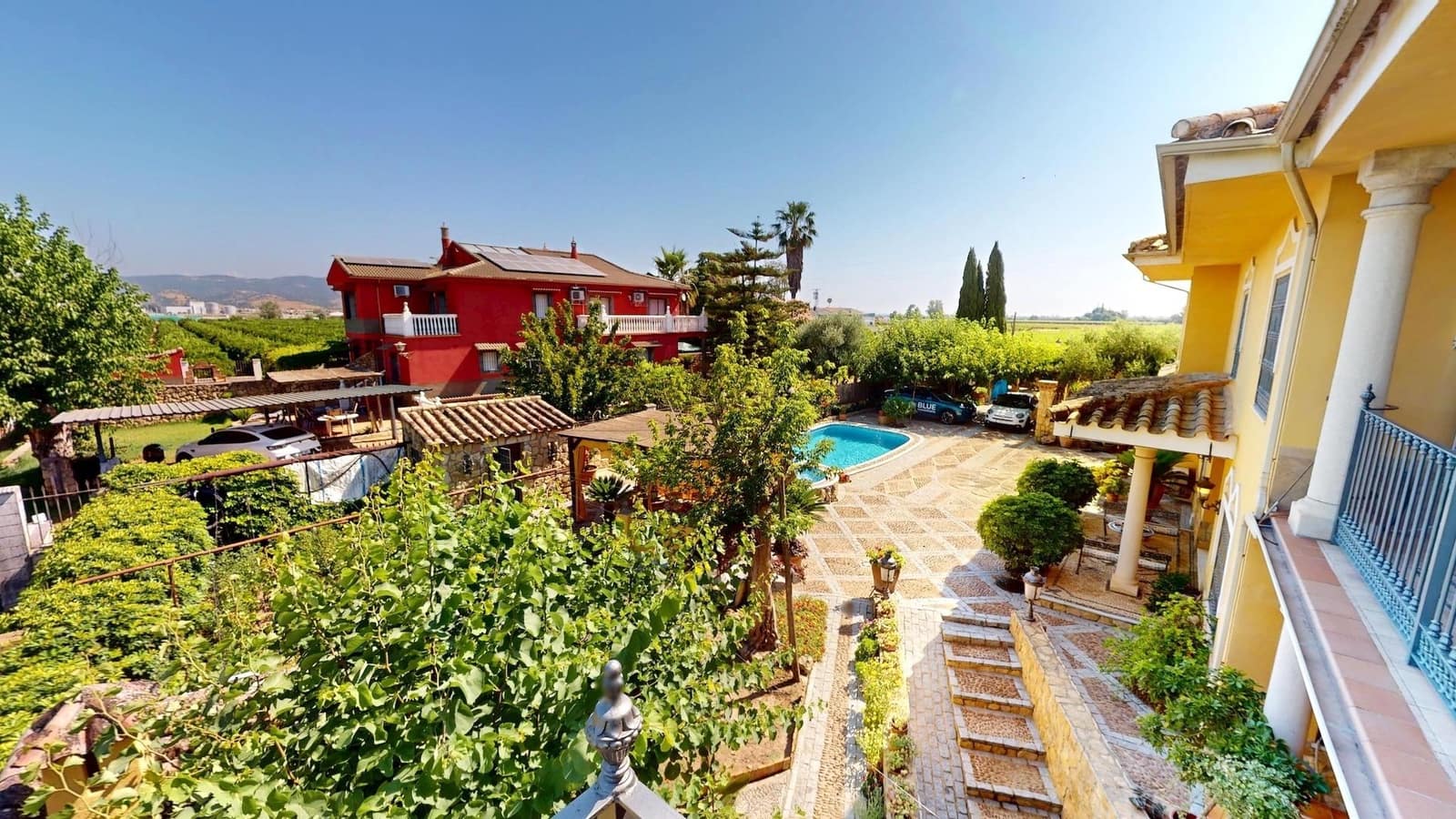 7 soveværelse Villa til salg i Cordoba by med swimmingpool - € 395.000 (Ref: 9943675)