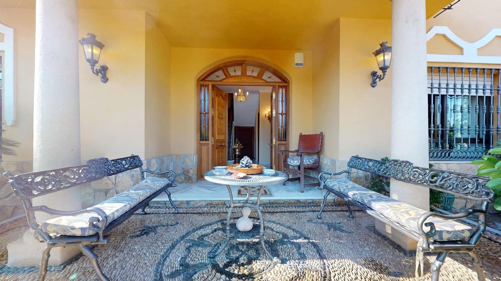 7 soveværelse Villa til salg i Cordoba by med swimmingpool - € 395.000 (Ref: 9943675)