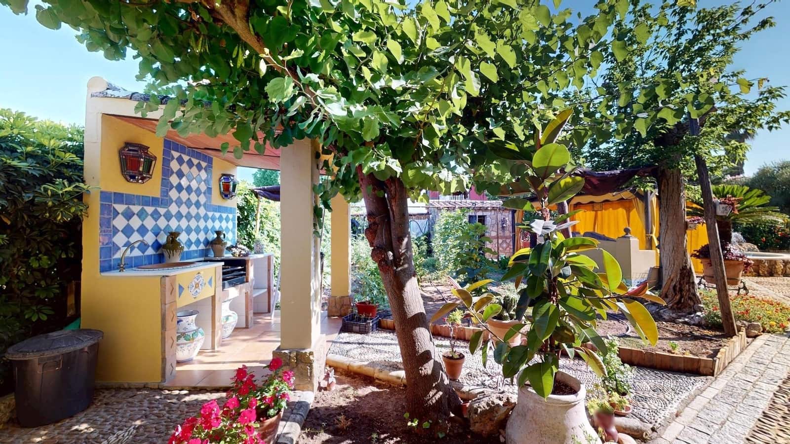 7 soveværelse Villa til salg i Cordoba by med swimmingpool - € 395.000 (Ref: 9943675)