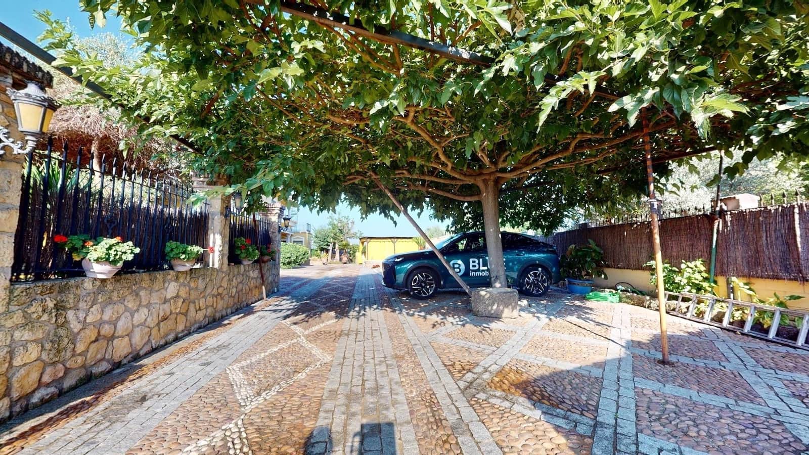 7 soveværelse Villa til salg i Cordoba by med swimmingpool - € 395.000 (Ref: 9943675)
