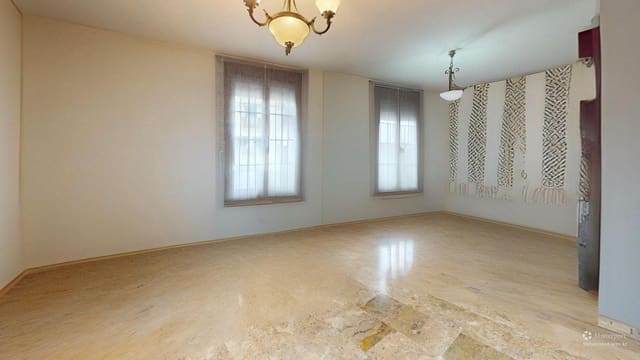 4 soverom Hus til salgs i Córdoba by med garasje - € 199 000 (Ref: 9943676)