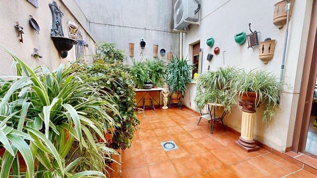 4 soverom Hus til salgs i Córdoba by med garasje - € 199 000 (Ref: 9943676)
