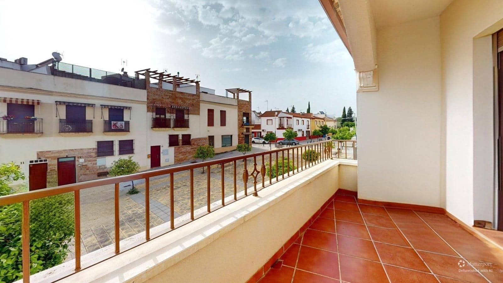 4 soveværelse Byhus til salg i Cordoba by med garage - € 199.000 (Ref: 9943676)