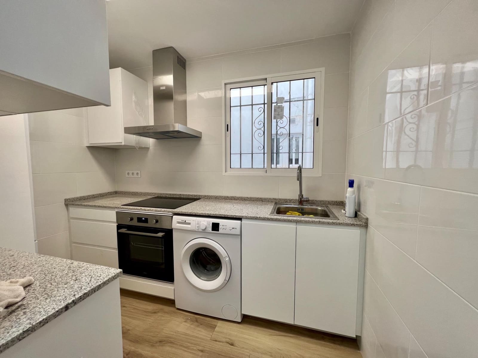 3 bedroom Apartment for rent in Cordoba city - € 250 (Ref: 9944169)