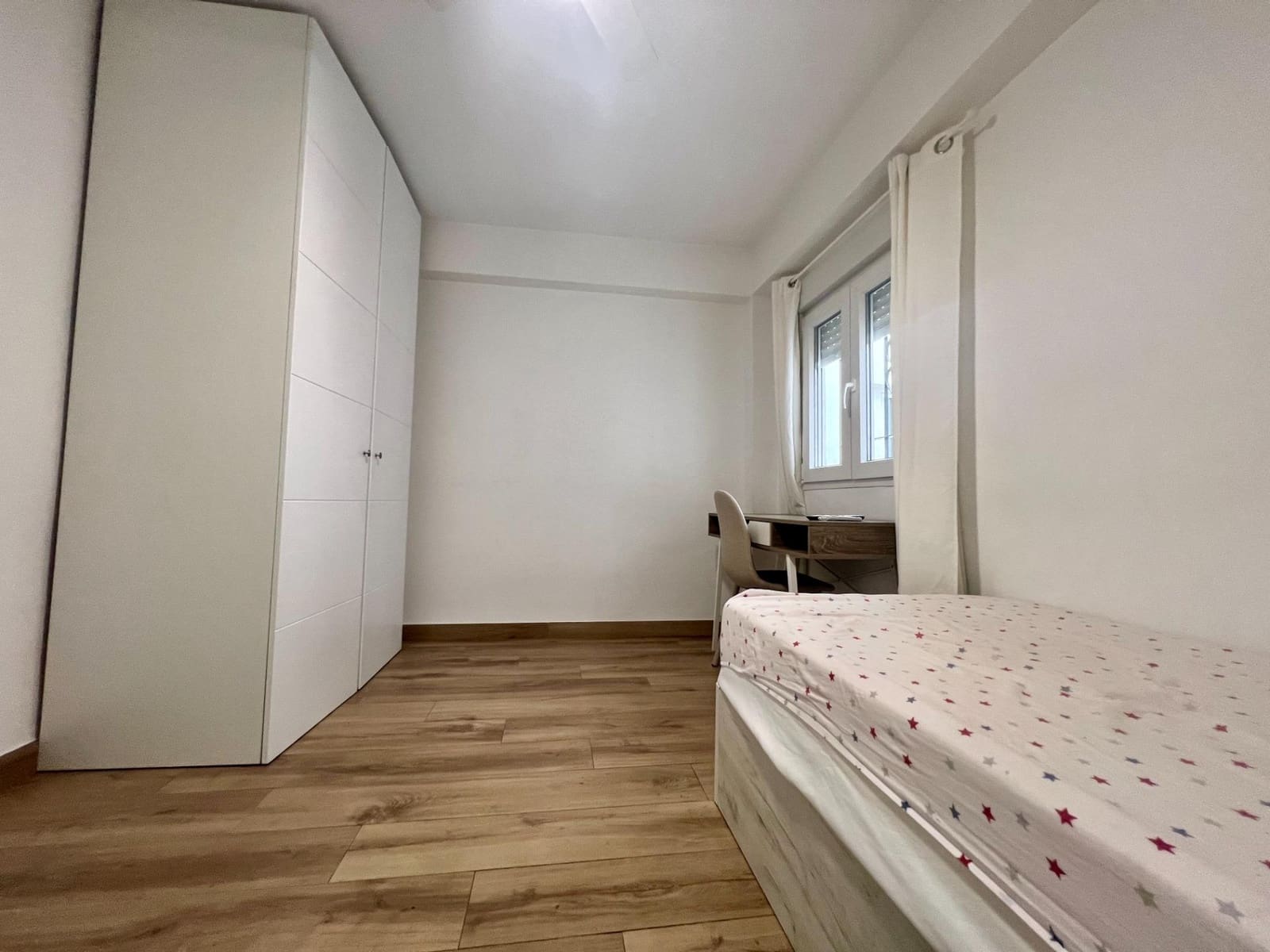 3 bedroom Apartment for rent in Cordoba city - € 250 (Ref: 9944169)