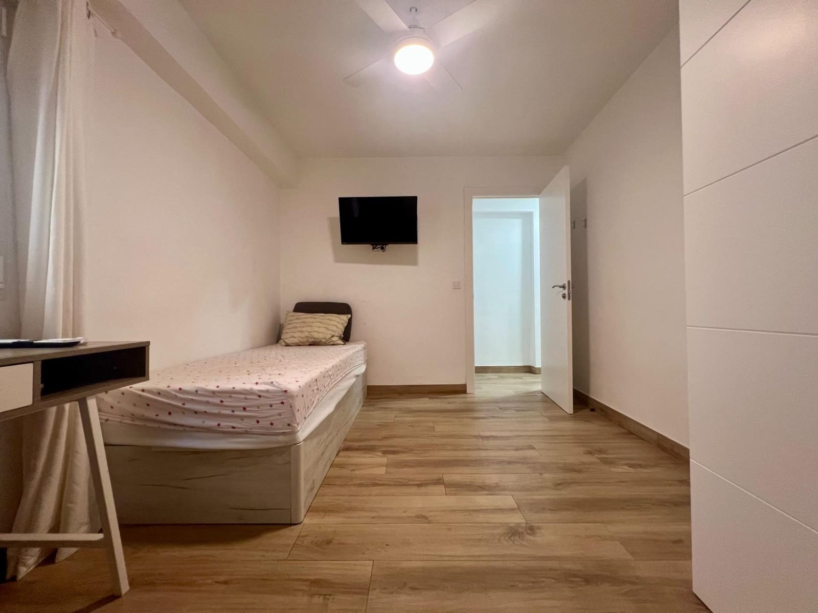 3 bedroom Apartment for rent in Cordoba city - € 250 (Ref: 9944169)