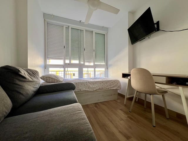 3 camera da letto Appartamento da affittare in Ciudad Jardín, Cordova città - 250 € (Rif: 9944169)