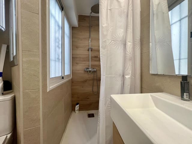 3 camera da letto Appartamento da affittare in Ciudad Jardín, Cordova città - 250 € (Rif: 9944169)