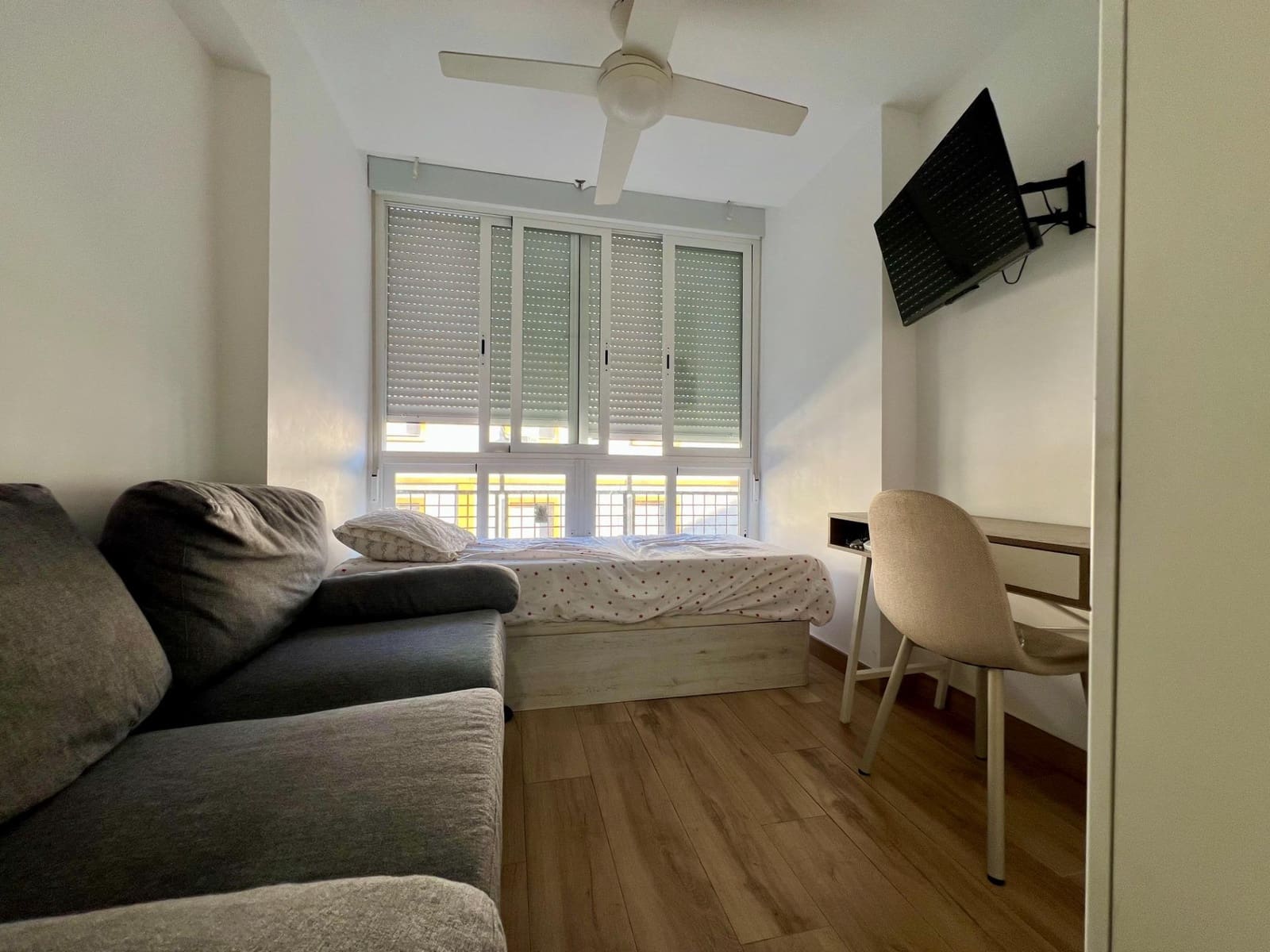 3 bedroom Apartment for rent in Cordoba city - € 250 (Ref: 9944169)