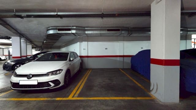 Garage til salg i Córdoba by - € 23.500 (Ref: 9945797)