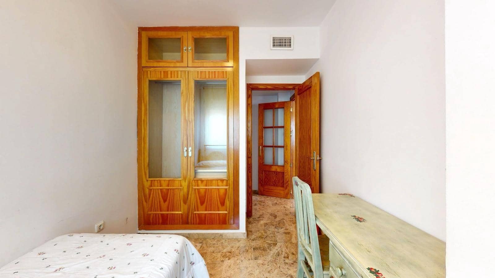 2 soverom Leilighet til salgs i Cordoba by med garasje - € 198 000 (Ref: 9945798)