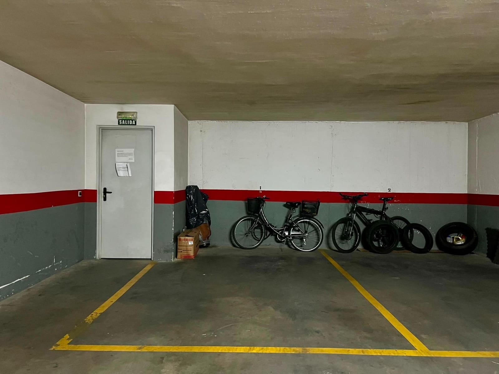 Garage til salg i Cordoba by - € 26.000 (Ref: 9947991)