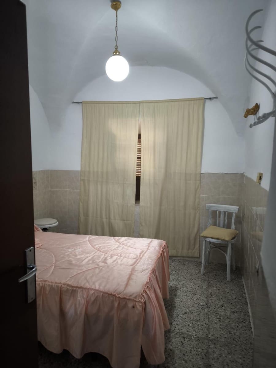 Huis te koop in Fuente Obejuna - € 33.000 (Ref: 9949879)