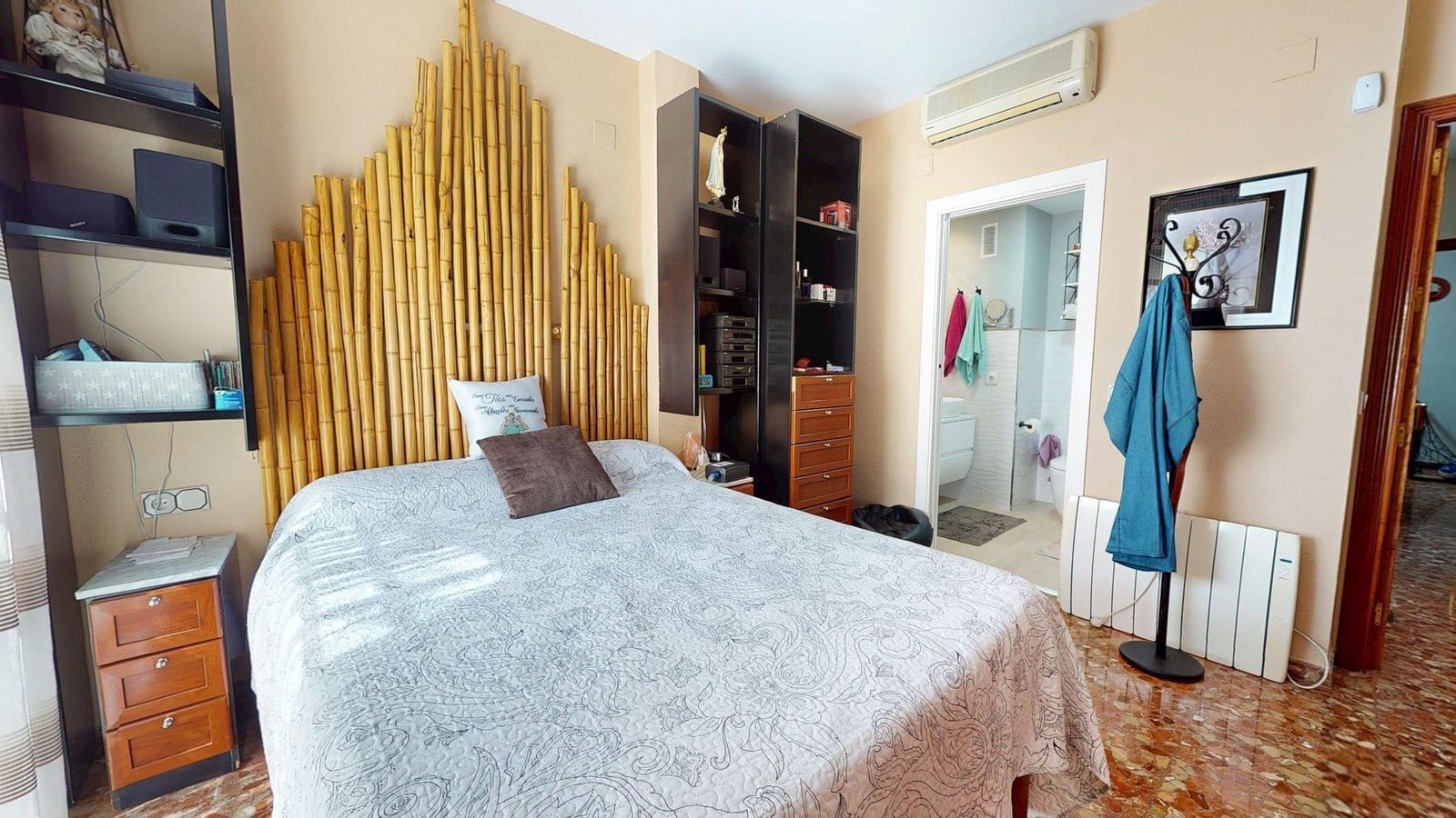 4 makuuhuone Rivitalo myytävänä paikassa Cordoba kaupunki - 300 000 € (Ref: 9959847)