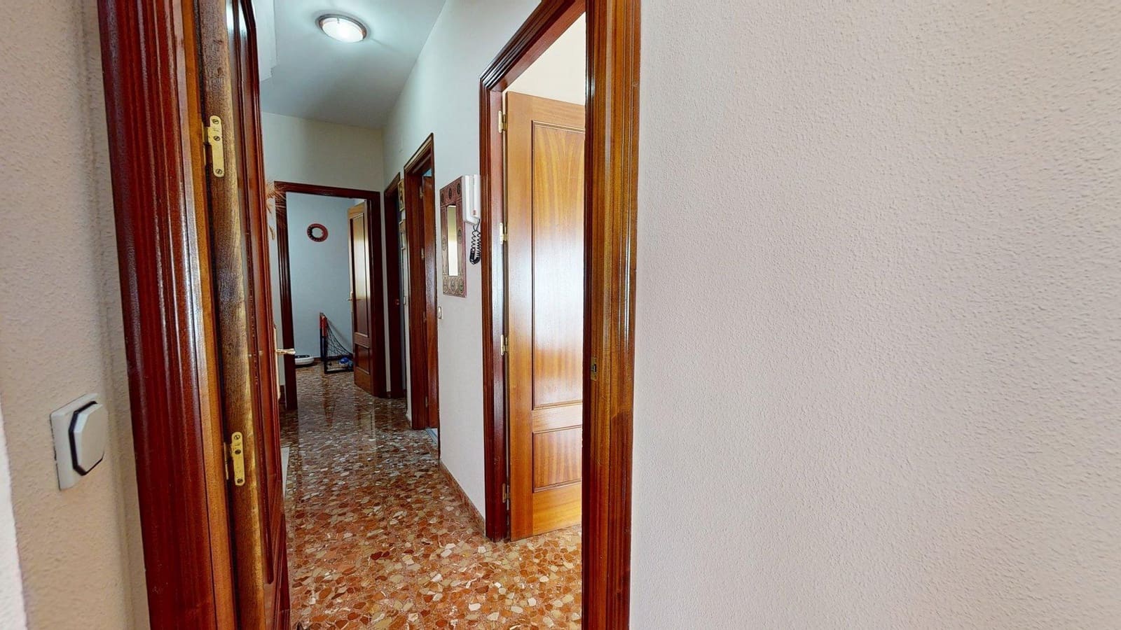 4 makuuhuone Rivitalo myytävänä paikassa Cordoba kaupunki - 300 000 € (Ref: 9959847)