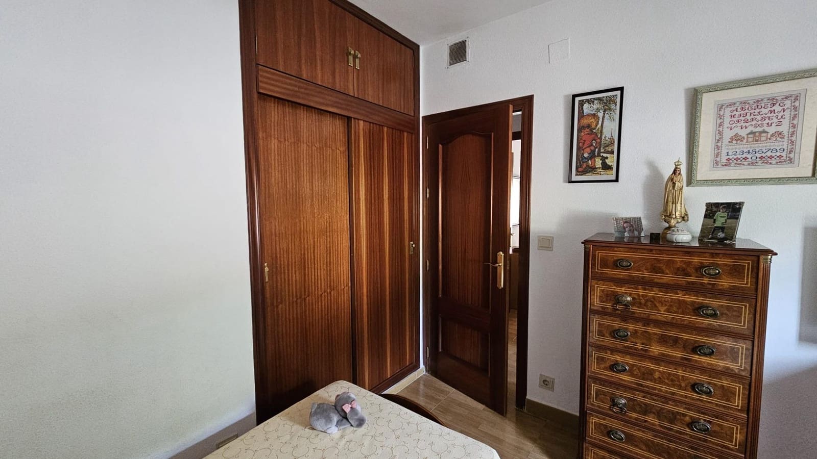 Chalet de 4 habitaciones en Córdoba ciudad en venta con piscina - 350.000 € (Ref: 9968348)