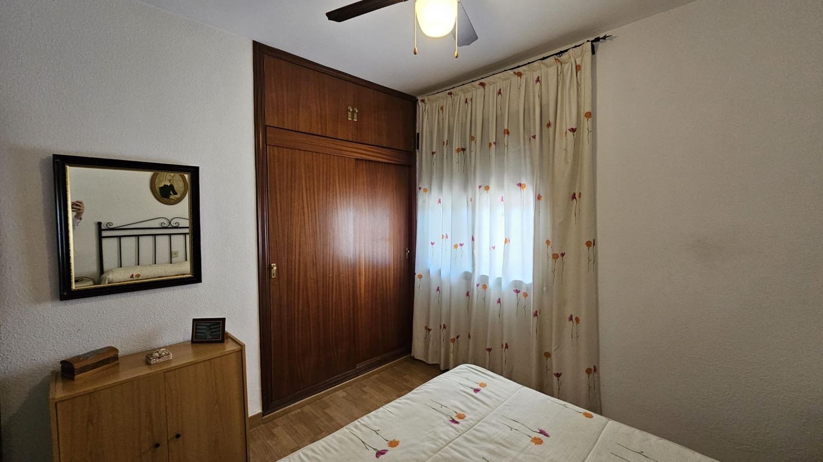 Chalet de 4 habitaciones en Córdoba ciudad en venta con piscina - 350.000 € (Ref: 9968348)
