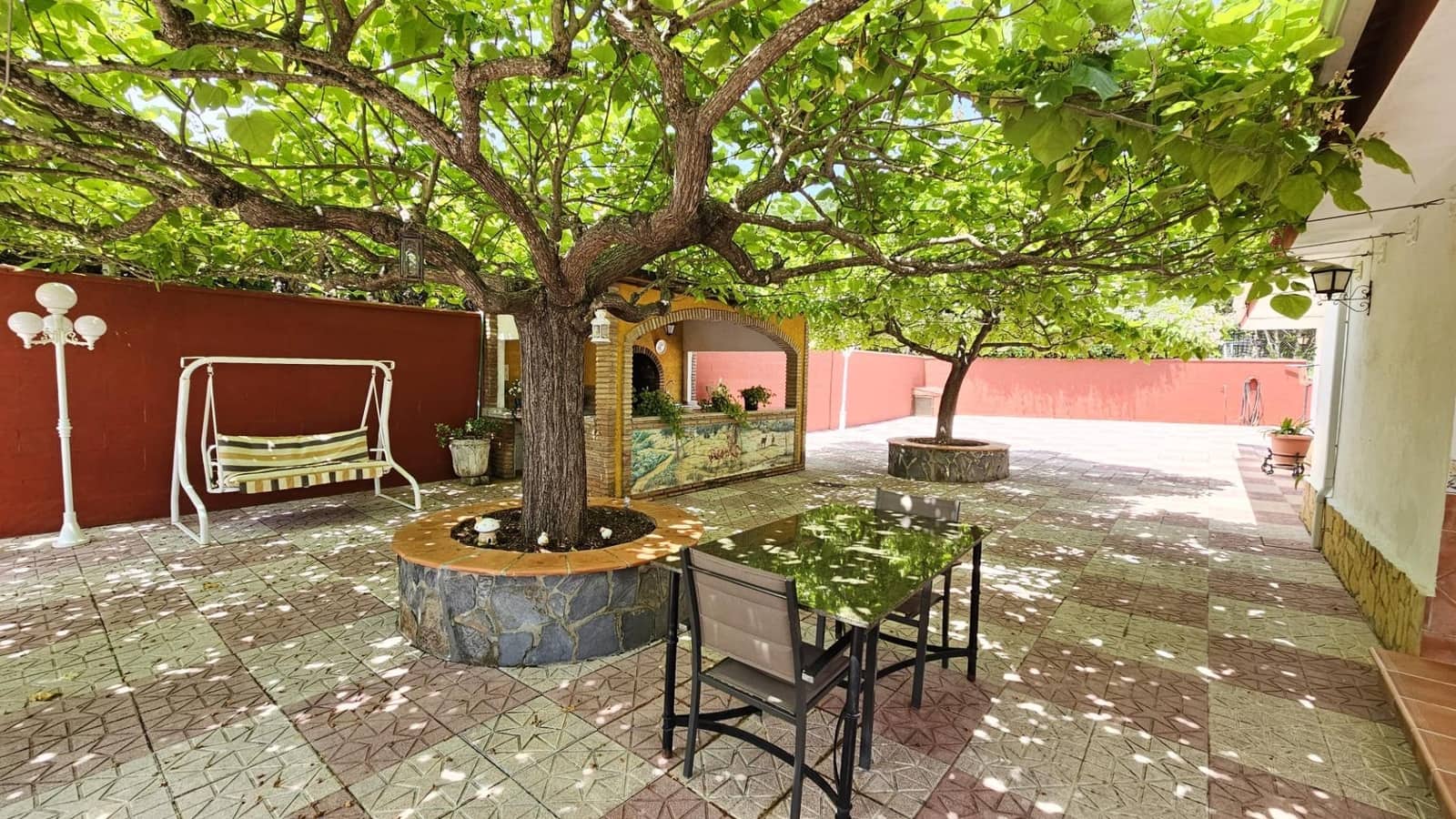 Chalet de 4 habitaciones en Córdoba ciudad en venta con piscina - 350.000 € (Ref: 9968348)