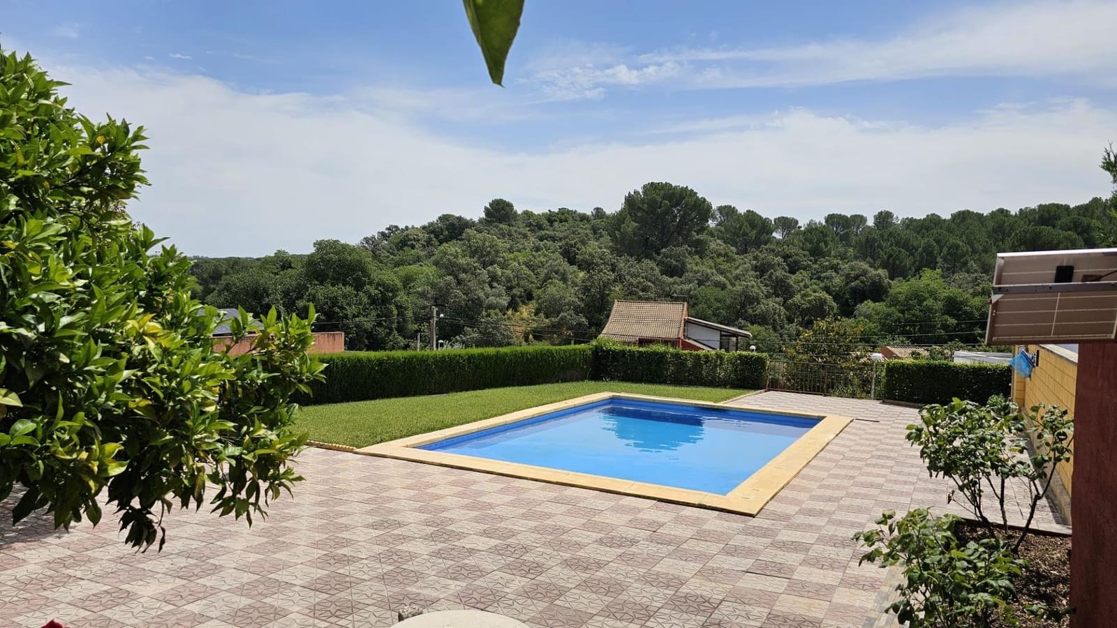 Chalet de 4 habitaciones en Córdoba ciudad en venta con piscina - 350.000 € (Ref: 9968348)