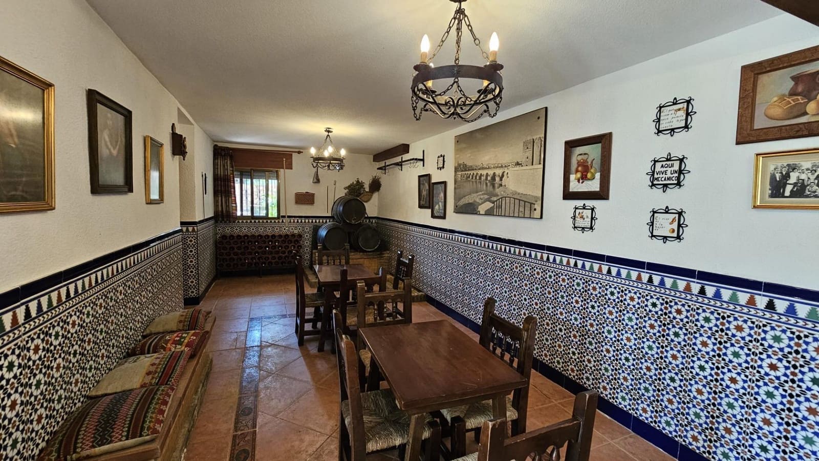 Chalet de 4 habitaciones en Córdoba ciudad en venta con piscina - 350.000 € (Ref: 9968348)