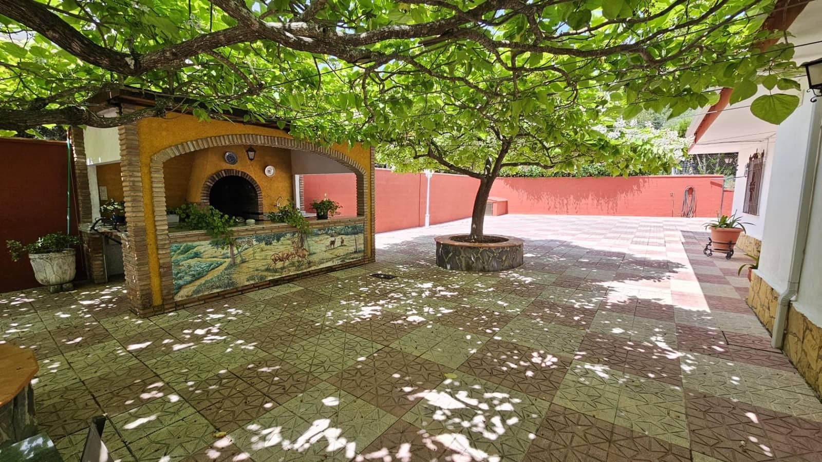Chalet de 4 habitaciones en Córdoba ciudad en venta con piscina - 350.000 € (Ref: 9968348)