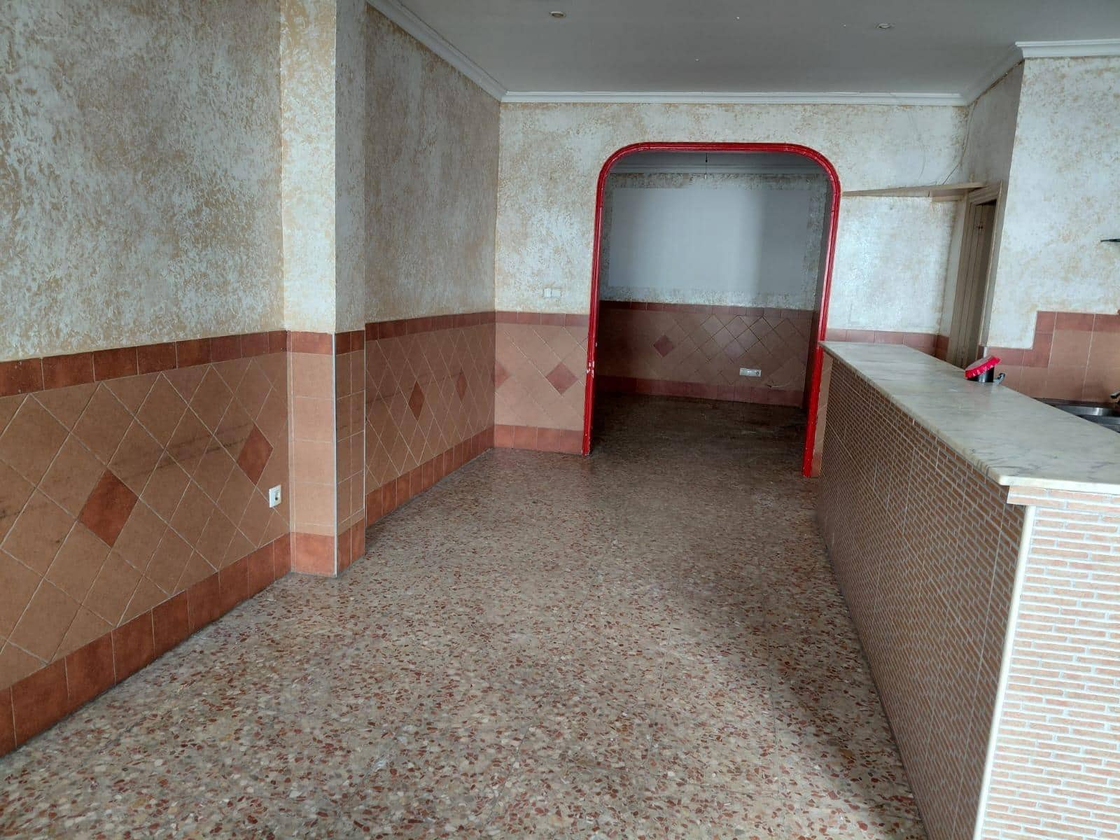 5 slaapkamer Huis te koop in Cordoba stad - € 249.500 (Ref: 9968349)