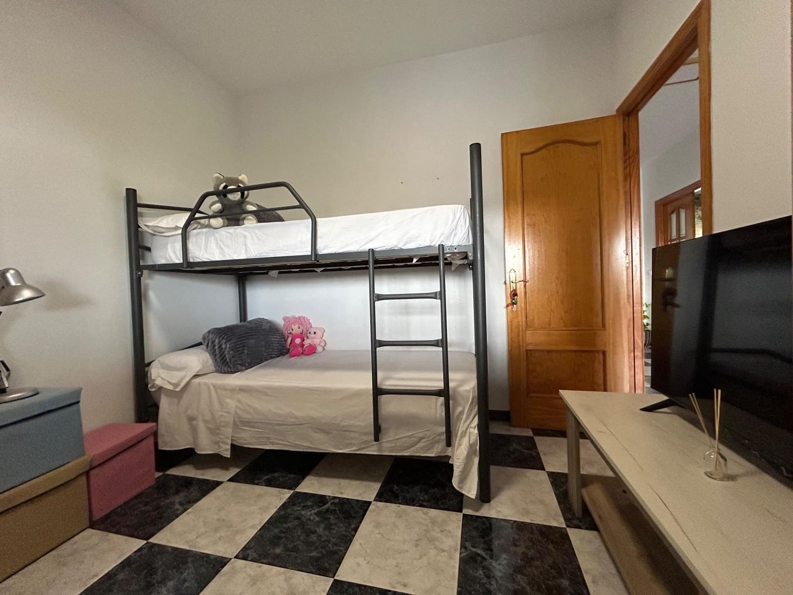 2 bedroom Finca/Country House for sale in Cordoba city - € 140,000 (Ref: 9968350)