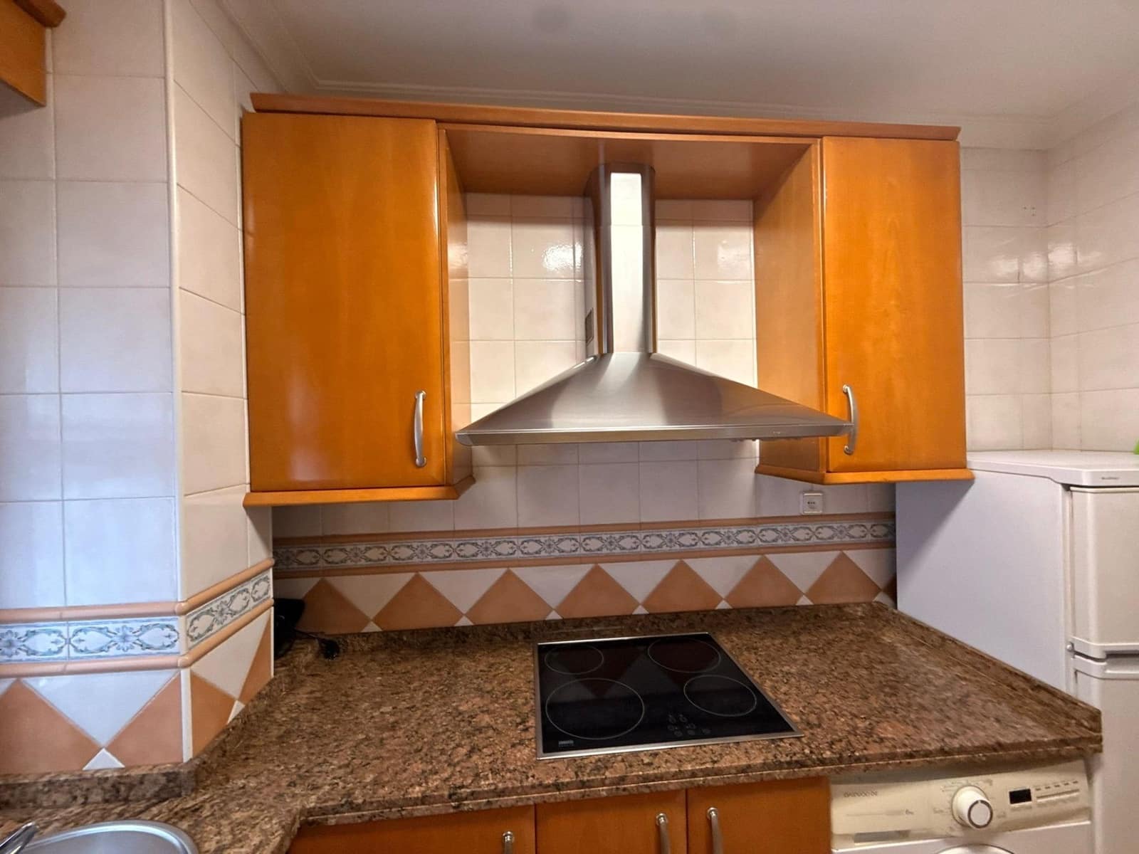 2 bedroom Flat for sale in Cordoba city with garage - € 210,000 (Ref: 9970710)