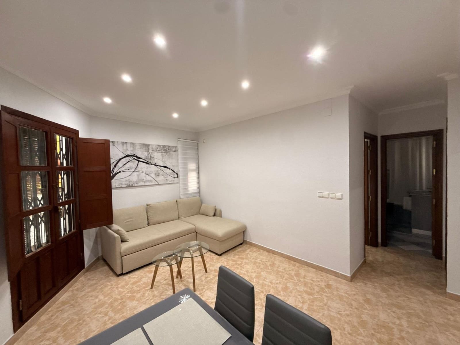 2 bedroom Flat for sale in Cordoba city with garage - € 210,000 (Ref: 9970710)