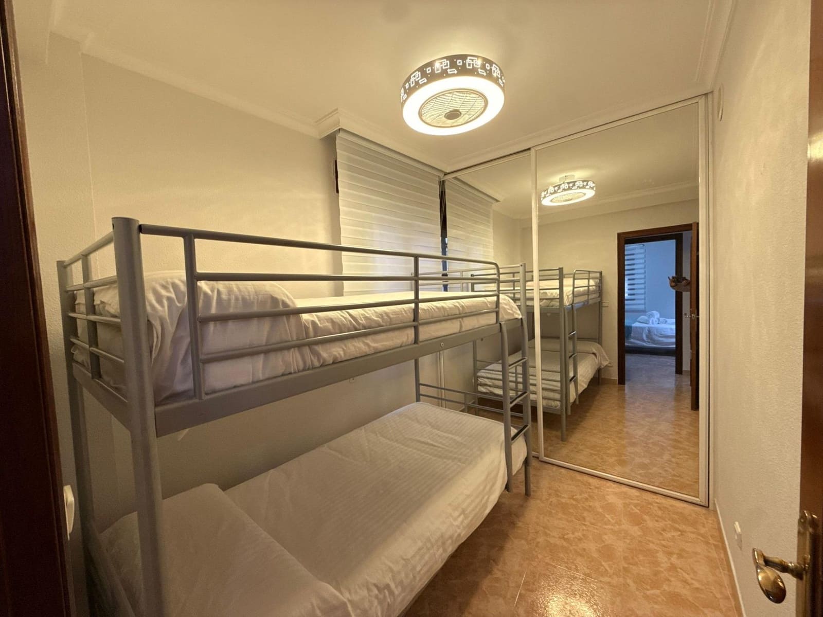 2 bedroom Flat for sale in Cordoba city with garage - € 210,000 (Ref: 9970710)