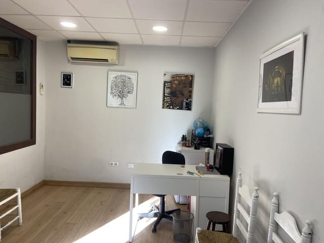 Erhverv til salg i Córdoba by - € 110.000 (Ref: 9970711)