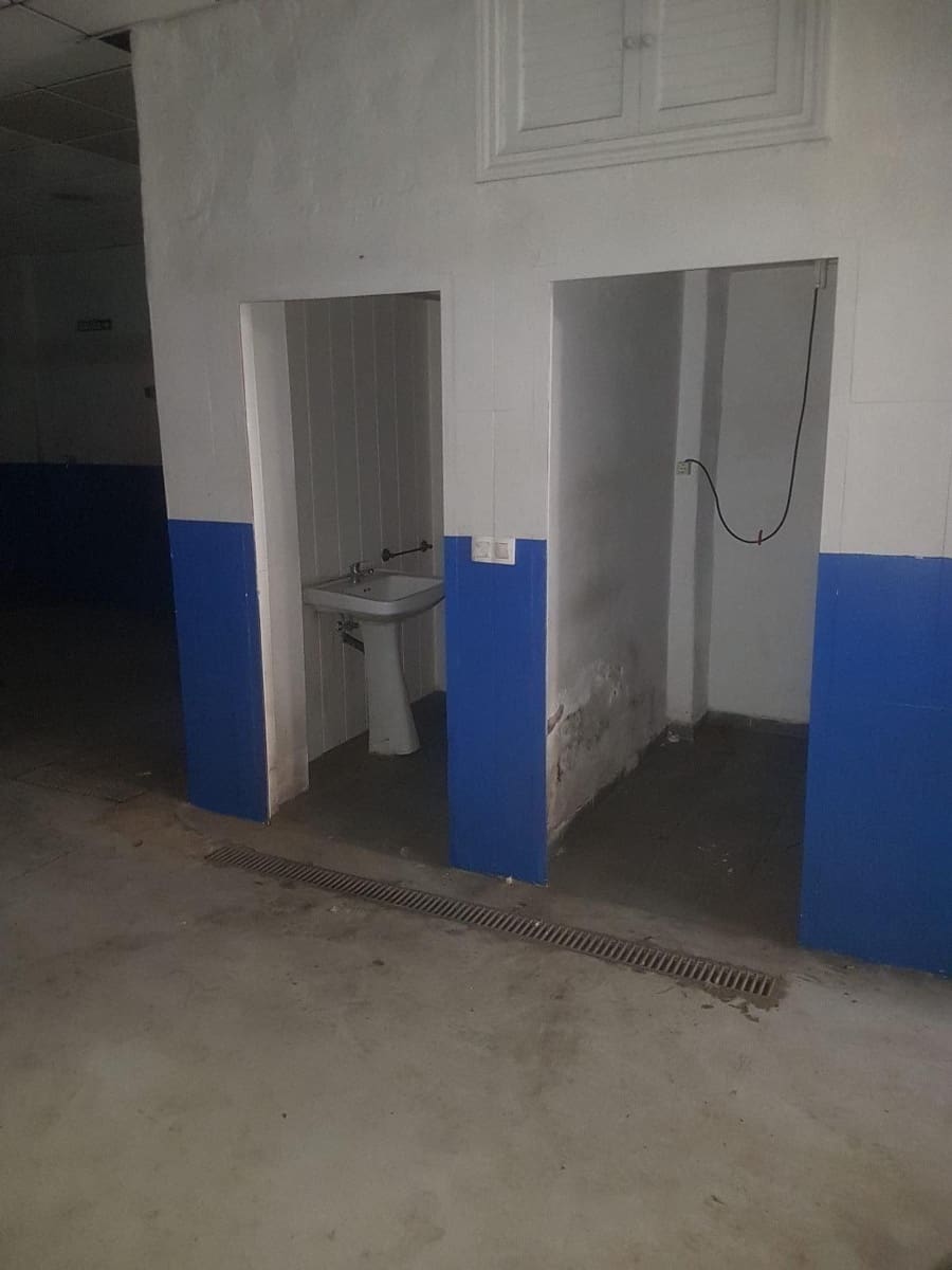 Commercial for sale in Cordoba city - € 484,000 (Ref: 9970712)