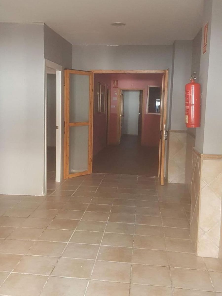 Commercial for sale in Cordoba city - € 484,000 (Ref: 9970712)