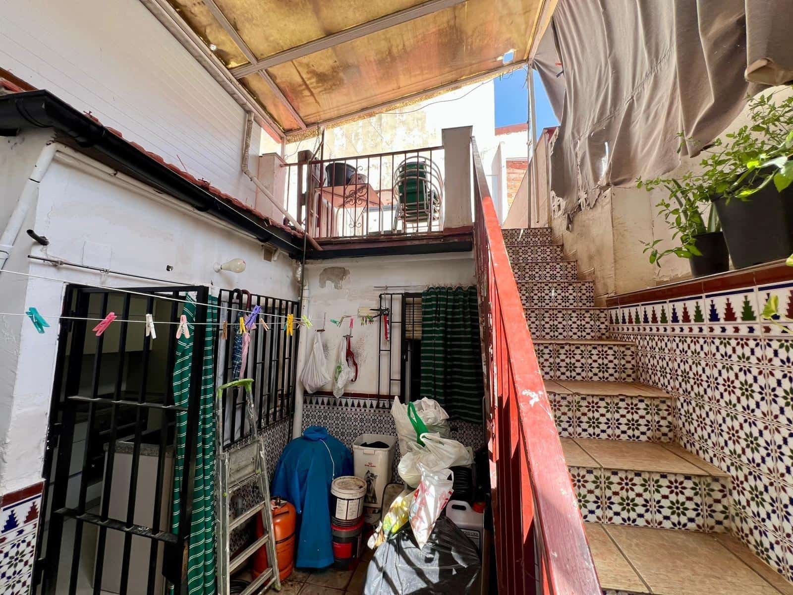 3 soveværelse Byhus til salg i Cordoba by - € 117.900 (Ref: 9973384)