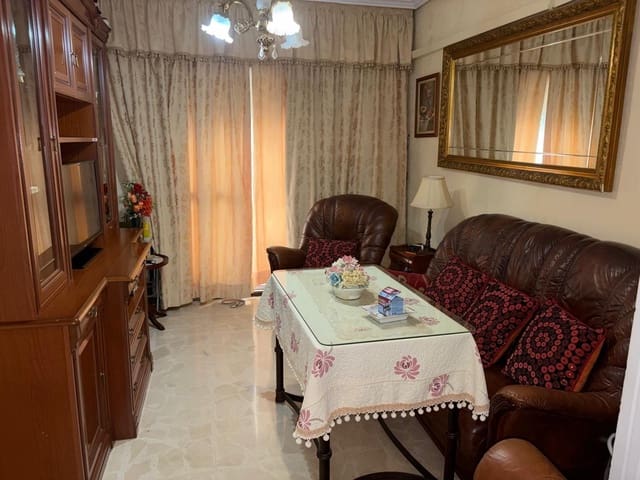 Piso de 2 habitaciones en Huerta de la Reina, Córdoba ciudad en venta - 123.000 € (Ref: 9977403)