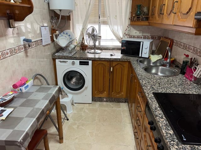 Piso de 2 habitaciones en Huerta de la Reina, Córdoba ciudad en venta - 123.000 € (Ref: 9977403)