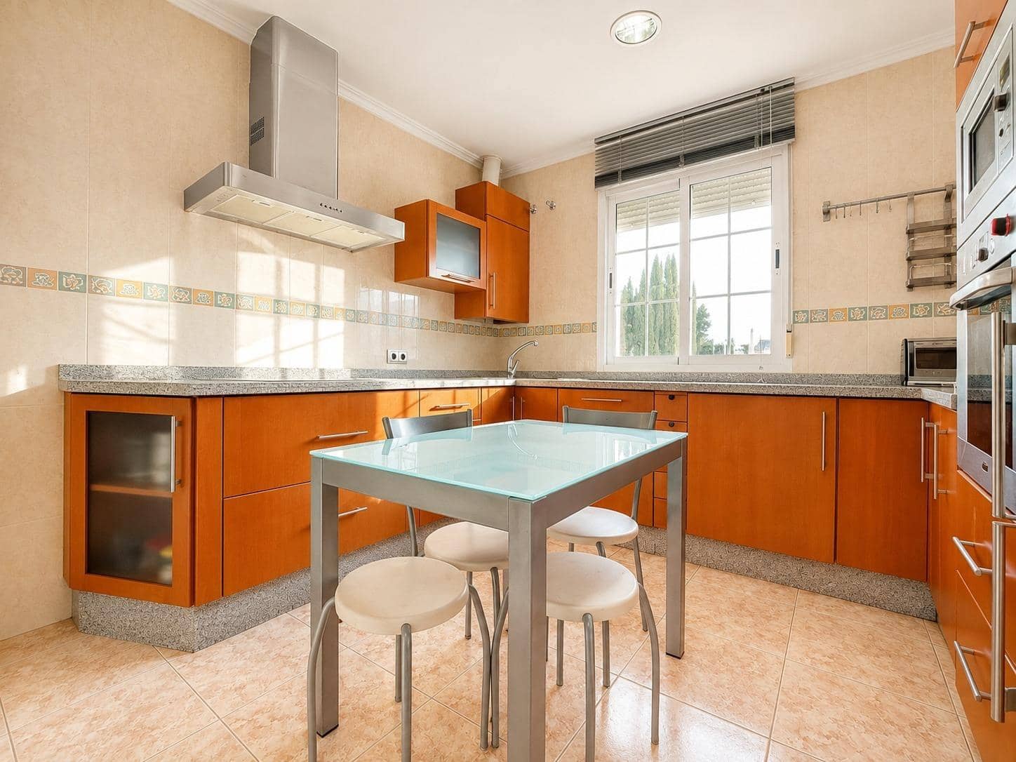 3 soverom Finca/Herregård til salgs i El Higueron med garasje - € 180 000 (Ref: 9978961)