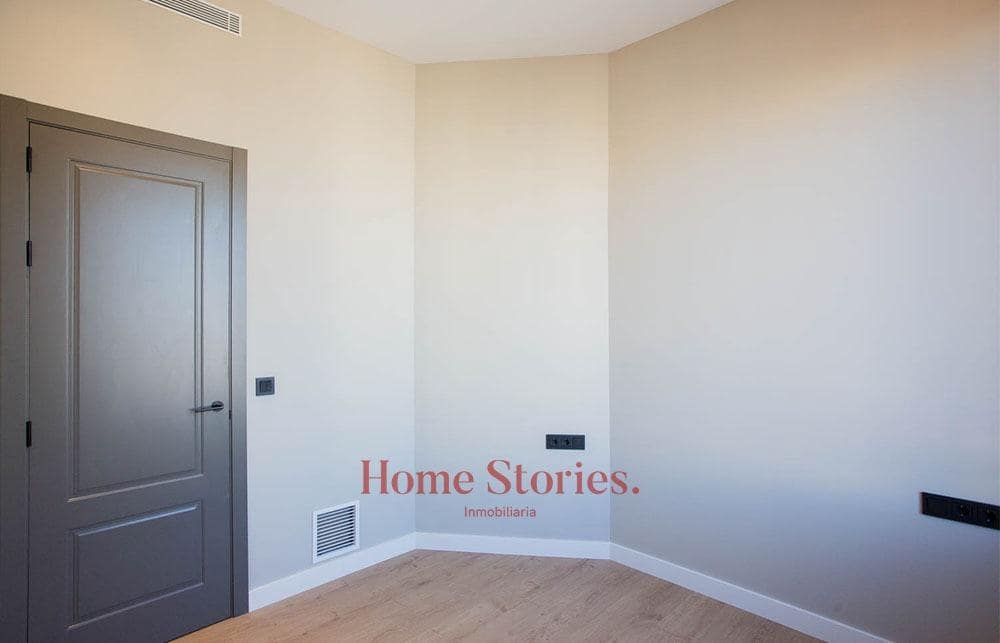 3 bedroom Flat for rent in Arrancapins, Valencia city € 1,850 (Ref