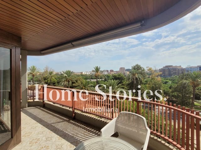 5 soveværelse Lejlighed til salg i La Gran Via, Valencia by med garage - € 970.000 (Ref: 9132465)