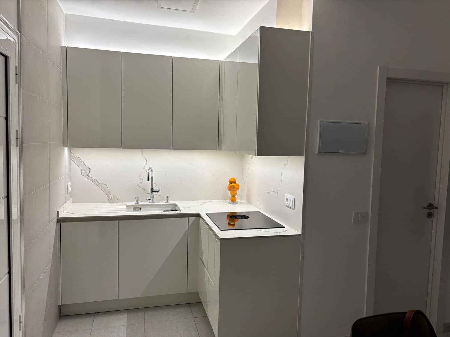 1 soverom Leilighet til salgs i Los Cristianos med svømmebasseng garasje - € 385 000 (Ref: 10004610)