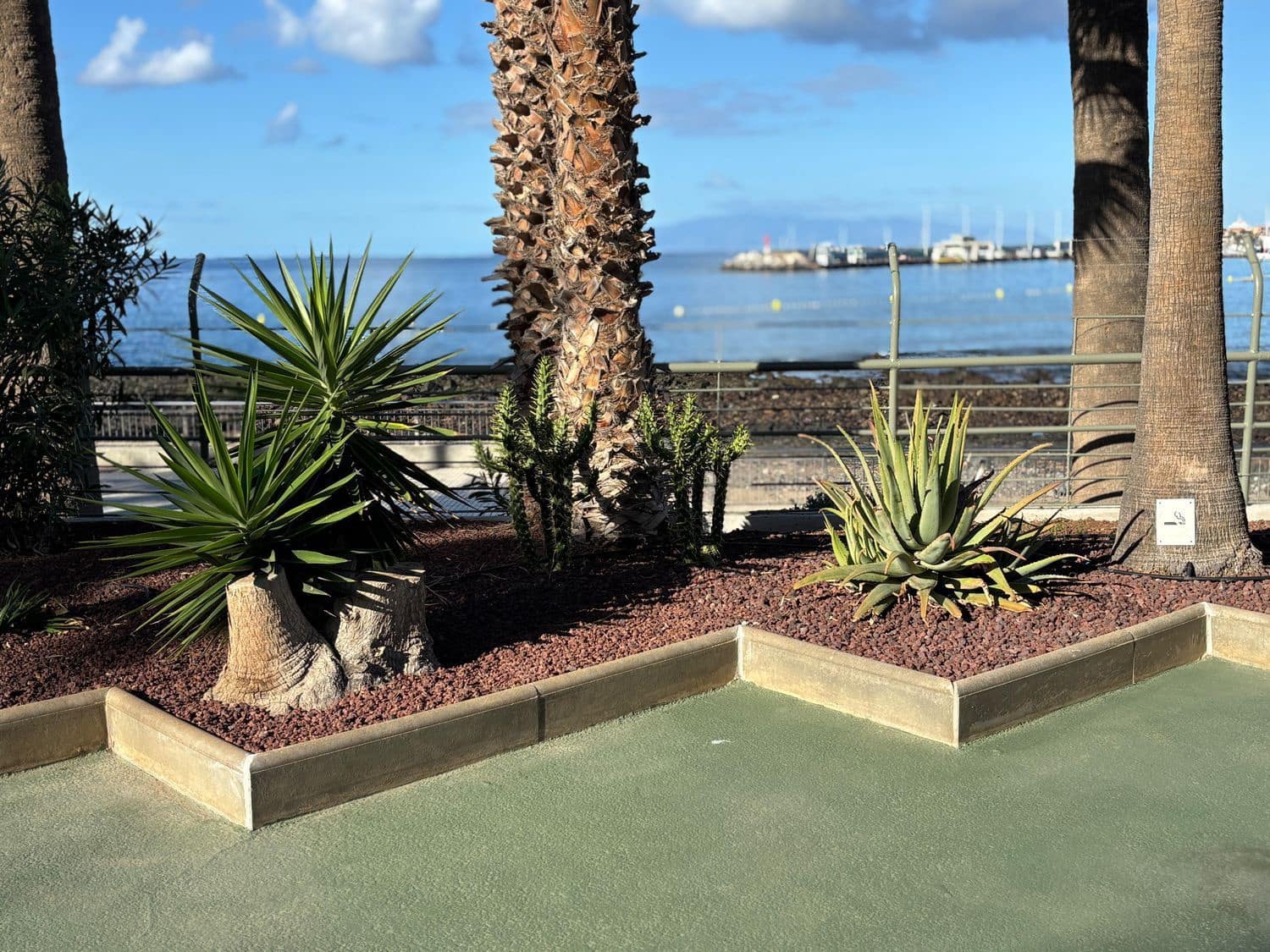 1 soverom Leilighet til salgs i Los Cristianos med svømmebasseng garasje - € 385 000 (Ref: 10004610)