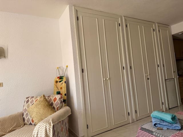Lejlighed til salg i Los Cristianos, Arona med swimmingpool garage - € 199.999 (Ref: 10004611)