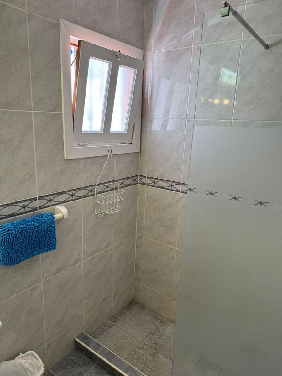 Lejlighed til salg i Los Cristianos med swimmingpool garage - € 199.999 (Ref: 10004611)